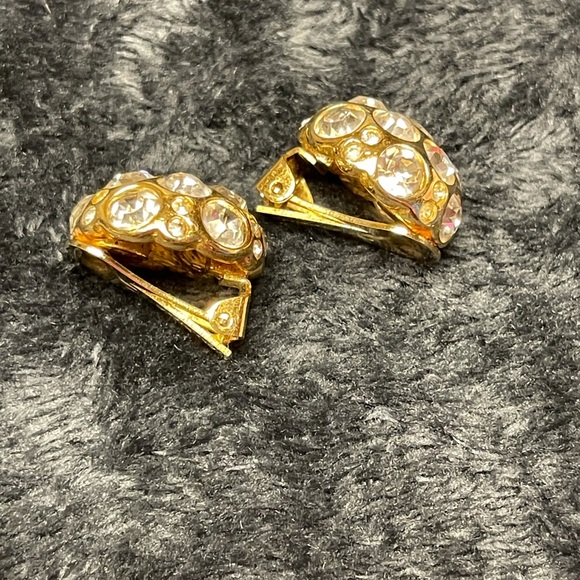 Christian Dior Vintage Clip-On Earrings - Picture 9 of 11